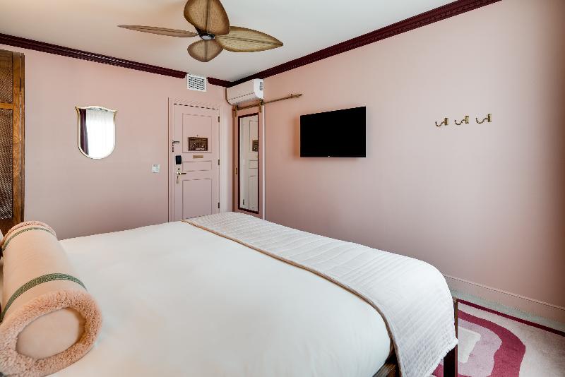 اتاق استاندارد یک نفره, Best Western Plus Executive Hotel And Suites