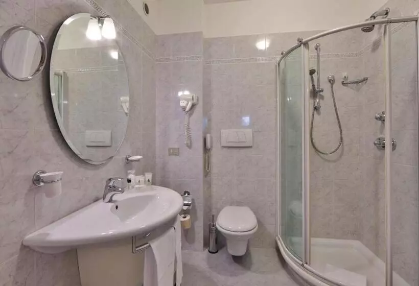 سوییت جونیور, Best Western Plus Executive Hotel And Suites