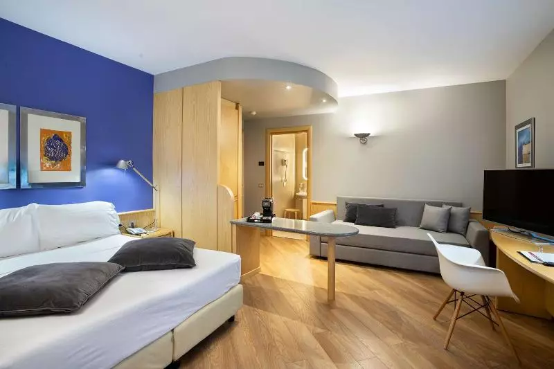 اتاق خانوادگی, Best Western Plus Executive Hotel And Suites