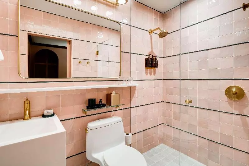 اتاق استاندارد یک نفره, Best Western Plus Executive Hotel And Suites