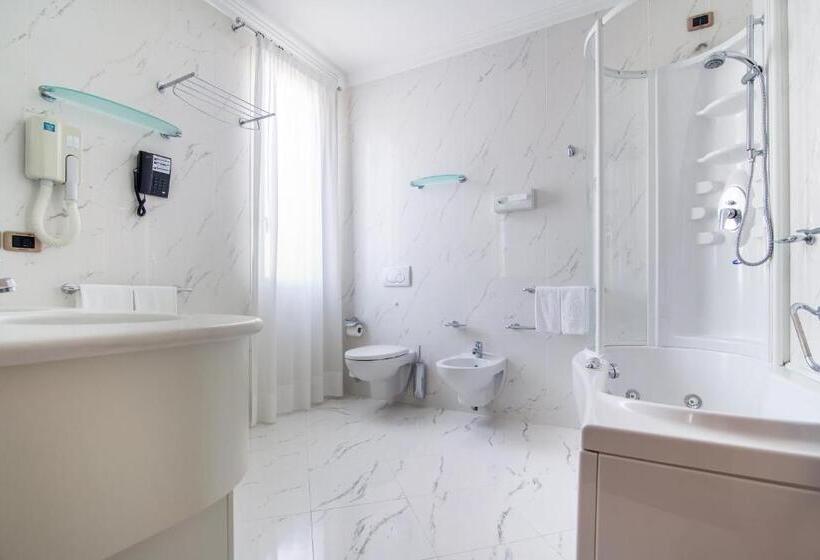 غرفة سوبيريور مطلّة علي الحديقة, Casa Bianca Al Mare