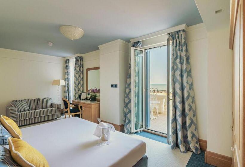 جناح مطلّ علي البحر, Casa Bianca Al Mare