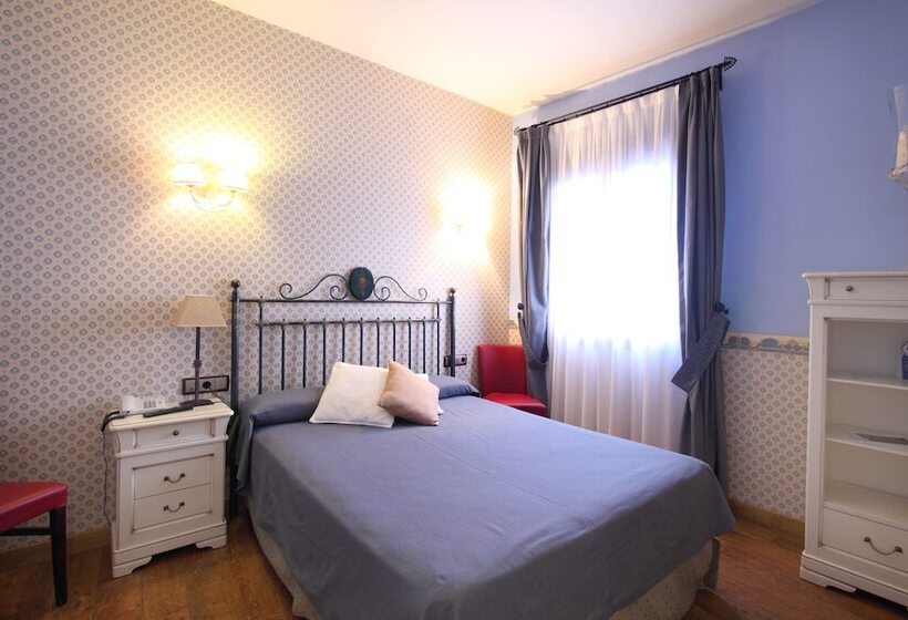 标准单人间, Casona De Torres