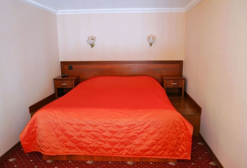 חדר דופלקס, Deluxe