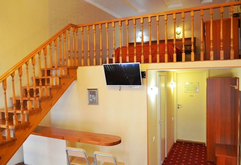 חדר דלוקס, Deluxe