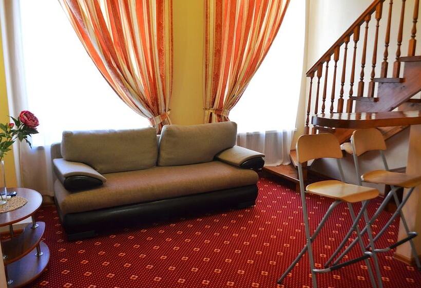 חדר דלוקס, Deluxe