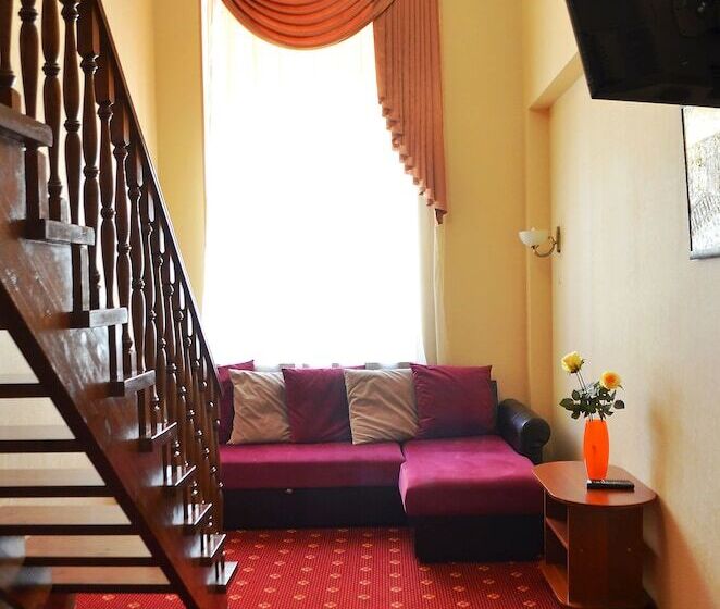 חדר דופלקס, Deluxe