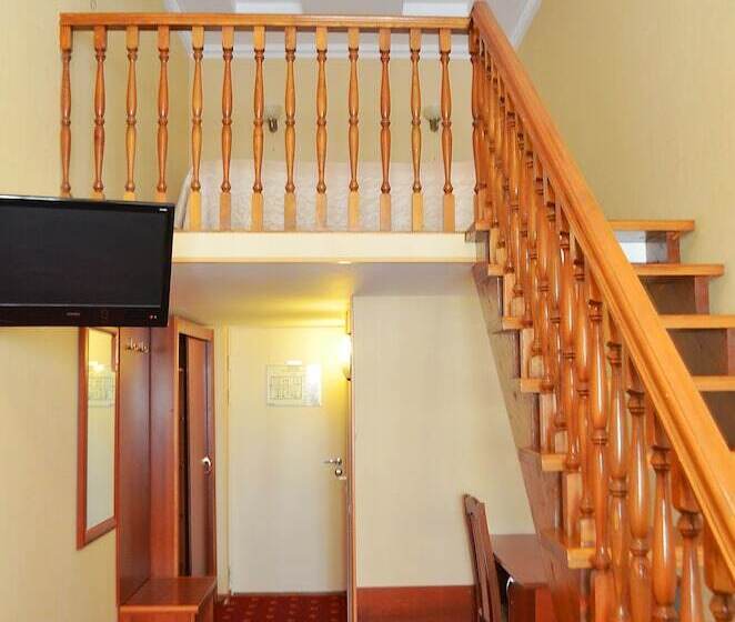 חדר דופלקס, Deluxe