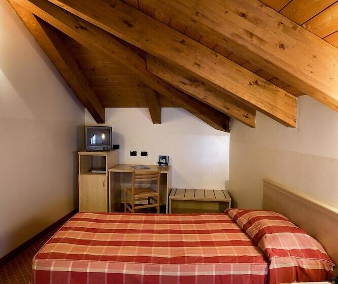 חדר סטנדרט יחיד, Gallia