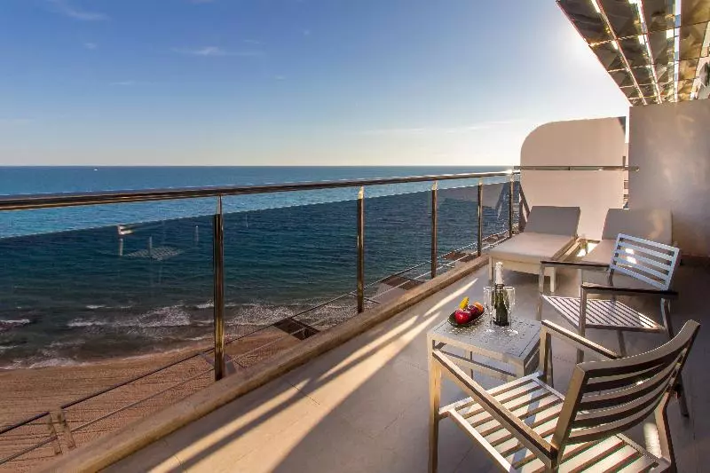 سوییت, Solymar Gran Hotel