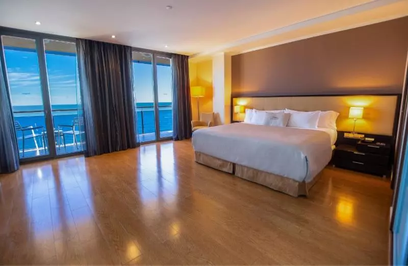 سوییت جونیور, Solymar Gran Hotel