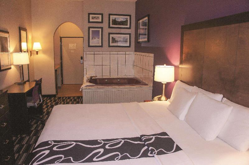 キングサイズベッドのデラックススイート, La Quinta Inn By Wyndham Steamboat Springs