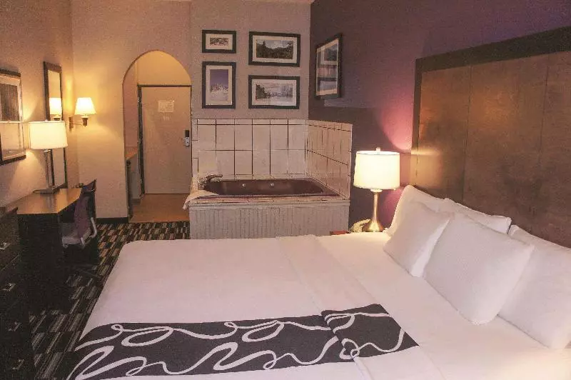 Deluxe Suite King Bed, La Quinta Inn By Wyndham Steamboat Springs