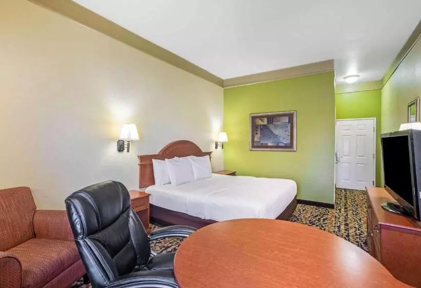Standard-invahuone King-vuode, La Quinta By Wyndham Belton Temple South