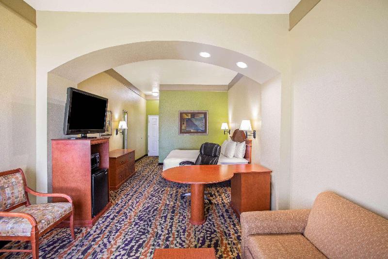 Номер Deluxe, La Quinta By Wyndham Belton   Temple South