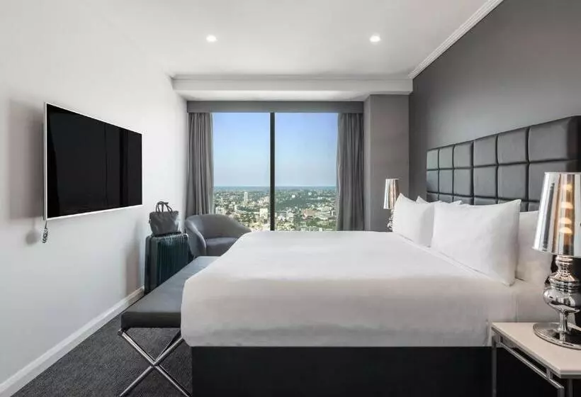 سوئیت دلوکس 2 خوابه, Meriton Suites World Tower, Sydney