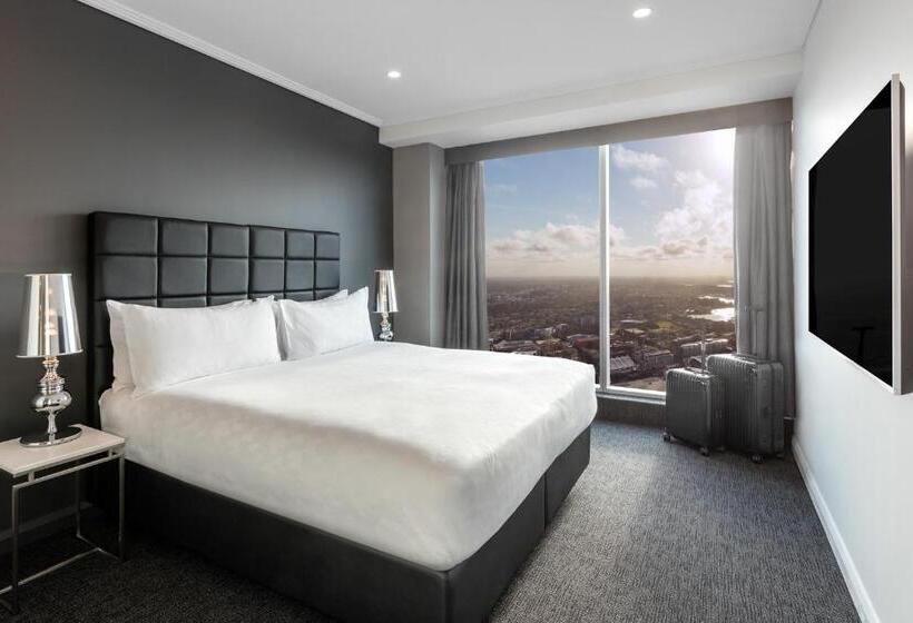 Люкс Deluxe 3 Спальни, Meriton Suites World Tower, Sydney