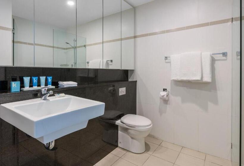 Люкс Deluxe 3 Спальни, Meriton Suites World Tower, Sydney