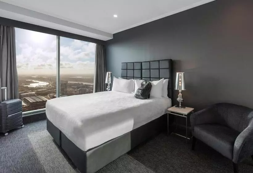 سوئیت دلوکس 3 خوابه, Meriton Suites World Tower, Sydney