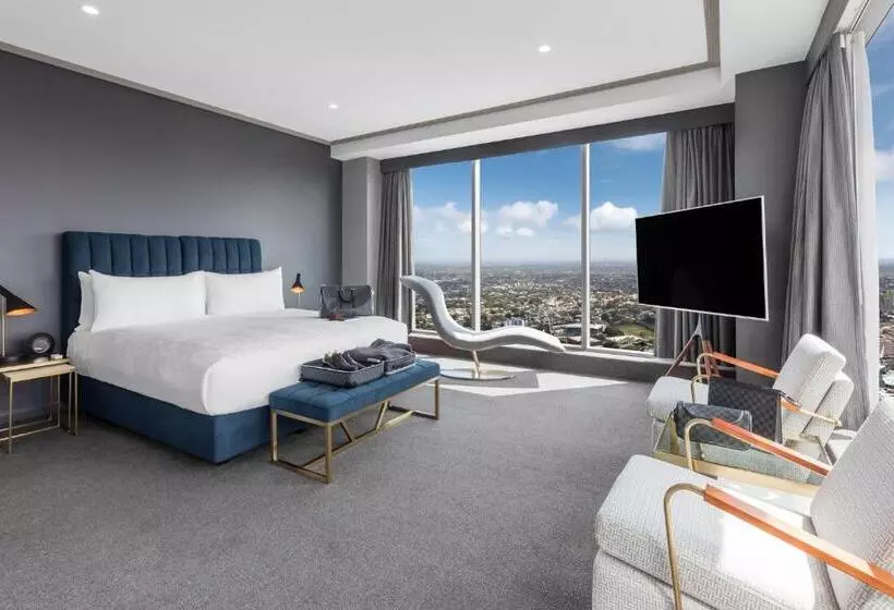 1 Bedroom Penthouse Apartment, Meriton Suites World Tower, Sydney