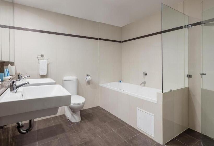 Люкс 2 Спальни, Meriton Suites World Tower, Sydney