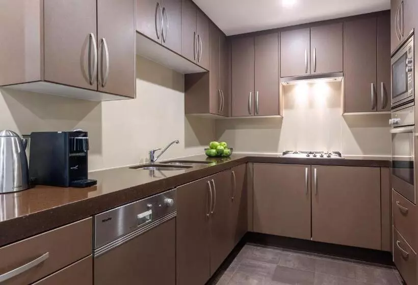 سوئیت 2 خوابه, Meriton Suites World Tower, Sydney