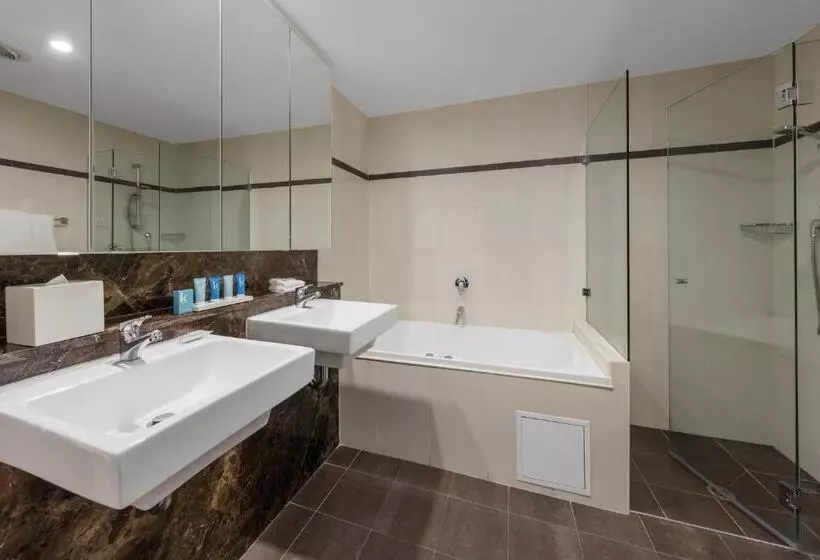 3 Bedroom Suite, Meriton Suites World Tower, Sydney