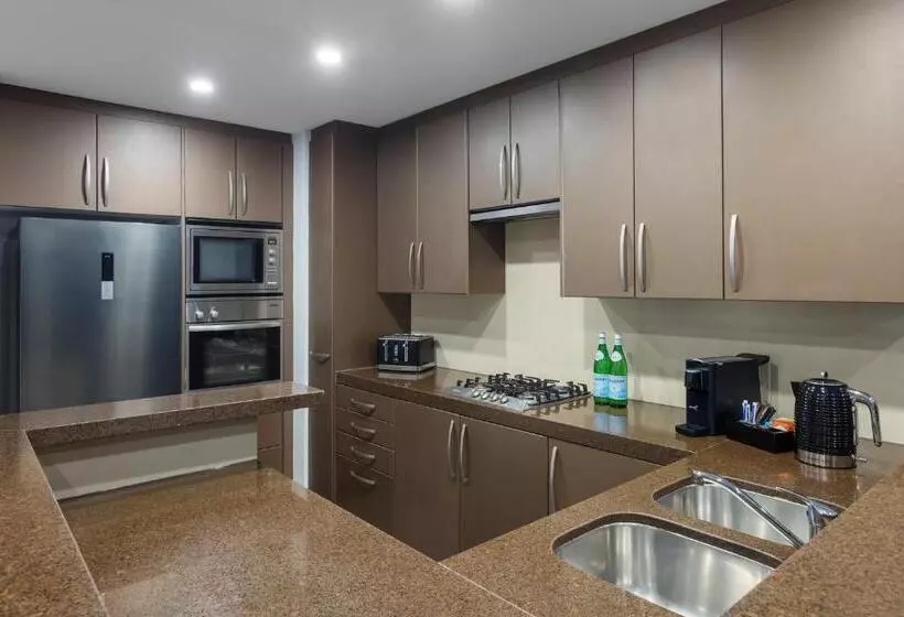 3 Bedroom Suite, Meriton Suites World Tower, Sydney