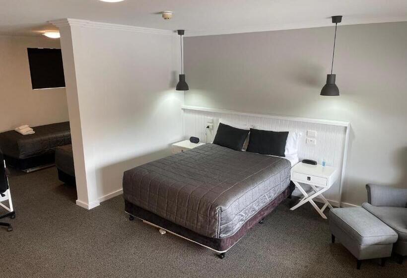 Семейный Номер Superior, Noah's Mid City Motor Inn Muswellbrook