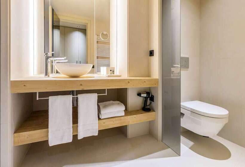 اتاق پریمیوم سه تخته, Park Piolets Mountainhotel & Spa