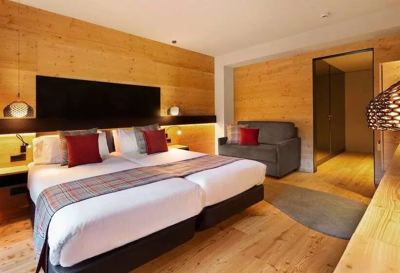 اتاق پریمیوم چهارنفره, Park Piolets Mountainhotel & Spa