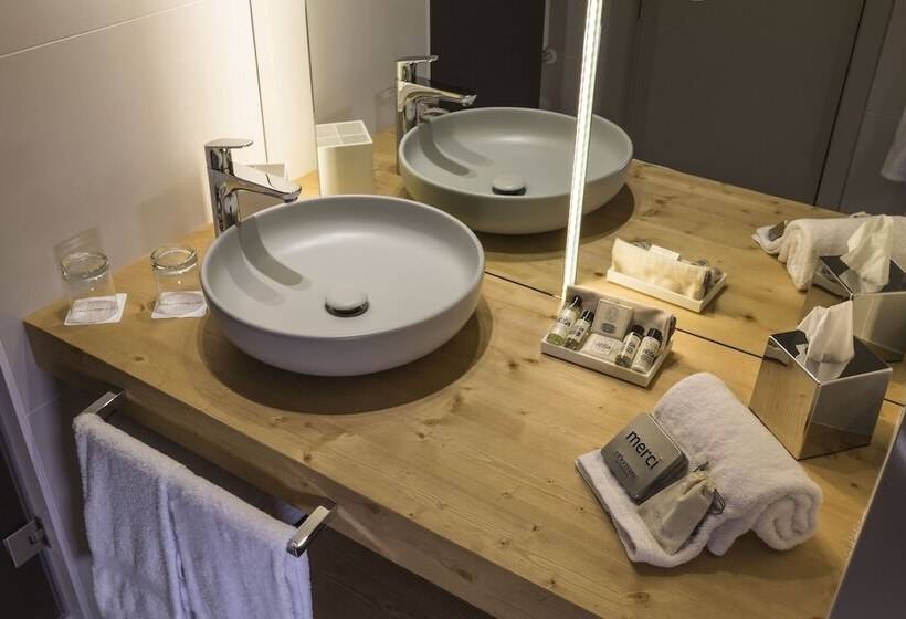 اتاق لوکس, Park Piolets Mountainhotel & Spa