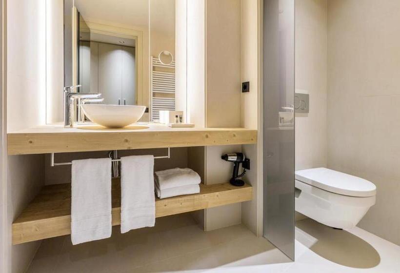 اتاق لوکس چهار تخته, Park Piolets Mountainhotel & Spa