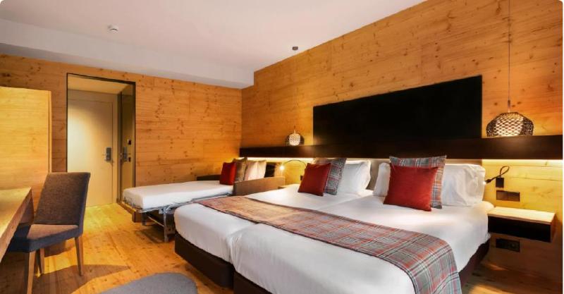 اتاق لوکس سه تخته, Park Piolets Mountainhotel & Spa