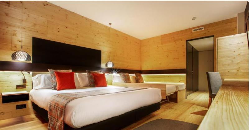 اتاق لوکس چهار تخته, Park Piolets Mountainhotel & Spa