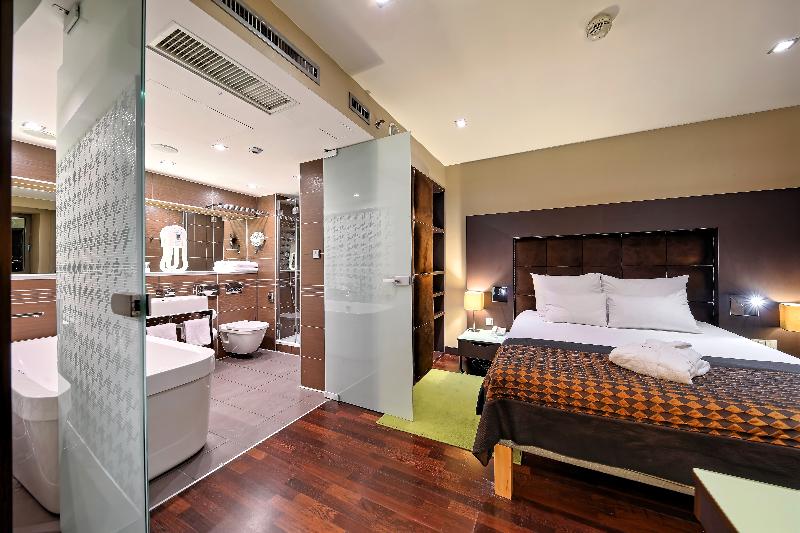 غرفة قياسية سرير كينج, Quality Inn