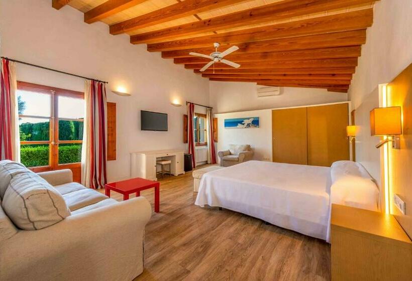 Полулюкс, Finca Son Roig by Valentin