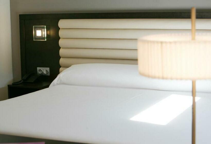 اتاق سوپریور با تخت بزرگ, Bienestar Moaña