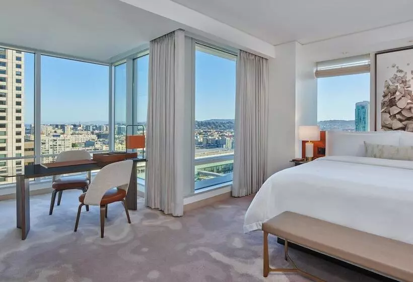 اتاق پرمیوم, The St. Regis San Francisco