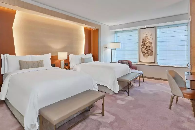 اتاق دلوکس مخصوص معلولین, The St. Regis San Francisco
