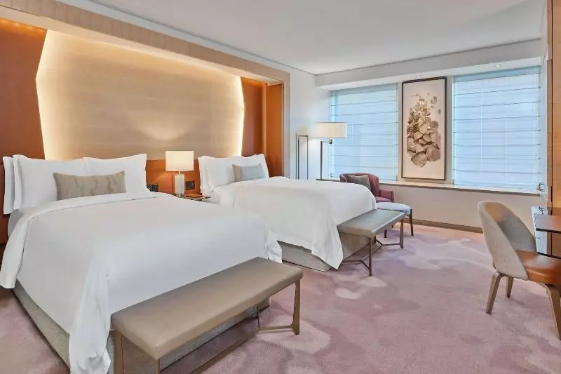 اتاق دلوکس مخصوص معلولین, The St. Regis San Francisco