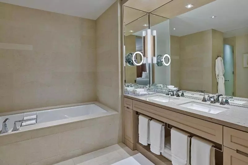 سوئیت با تخت بزرگ, The St. Regis San Francisco