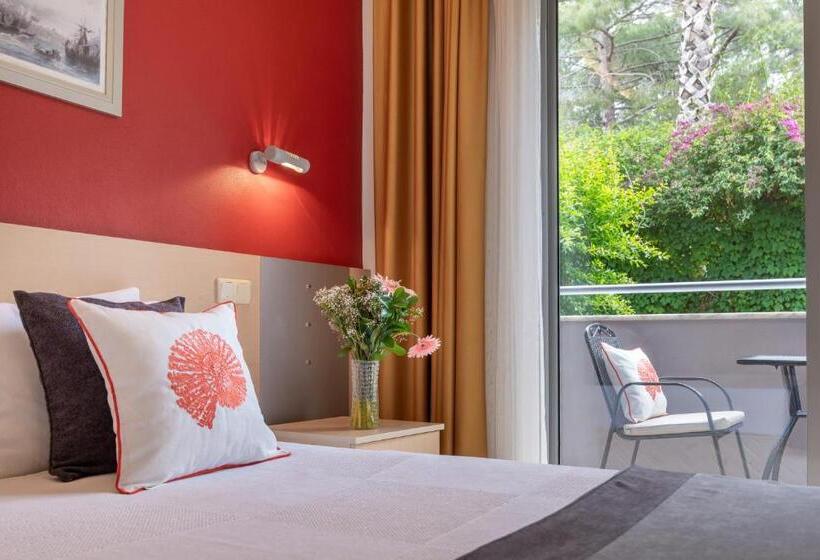 Номер Стандарт Вид на Сад, Grand Viking Hotel   All Inclusive