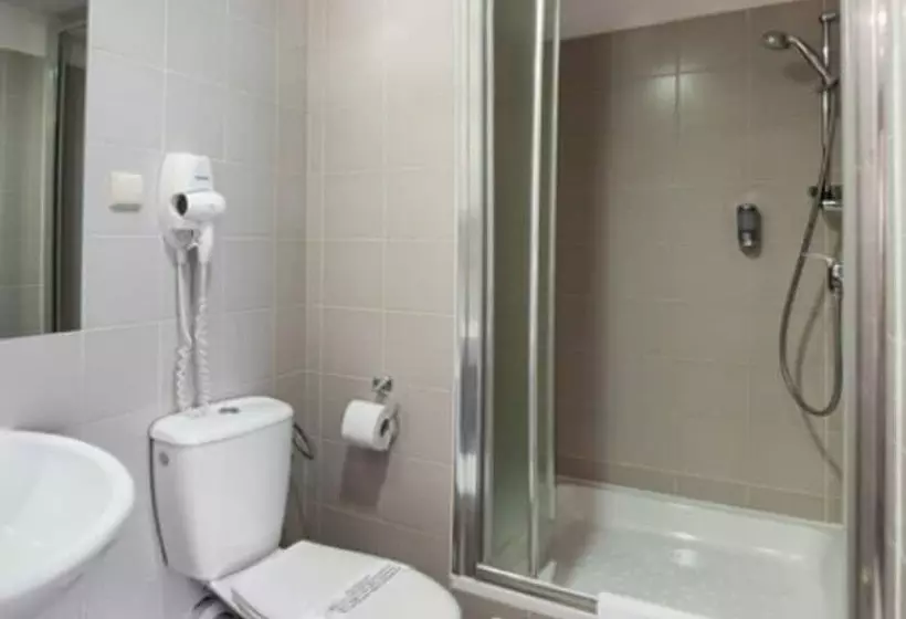 Standard-huone, Alexander