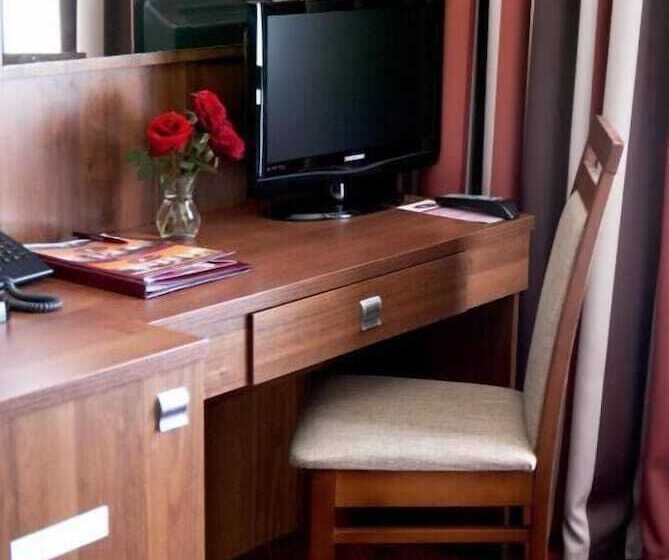 ビジネスルーム, Alexander