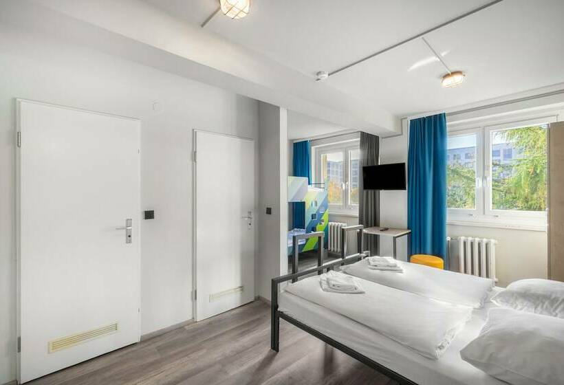 4인용 스탠다드 룸, a&o Dresden Hauptbahnhof