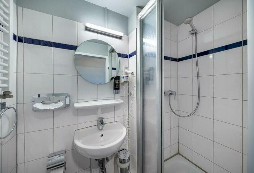 Семейный Номер, a&o Dresden Hauptbahnhof