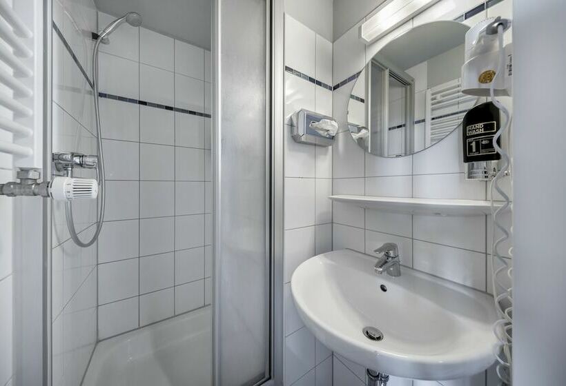 家庭间, a&o Dresden Hauptbahnhof