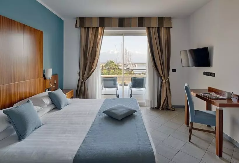 オーシャンビュースイート, Aregai Marina Hotel & Residence