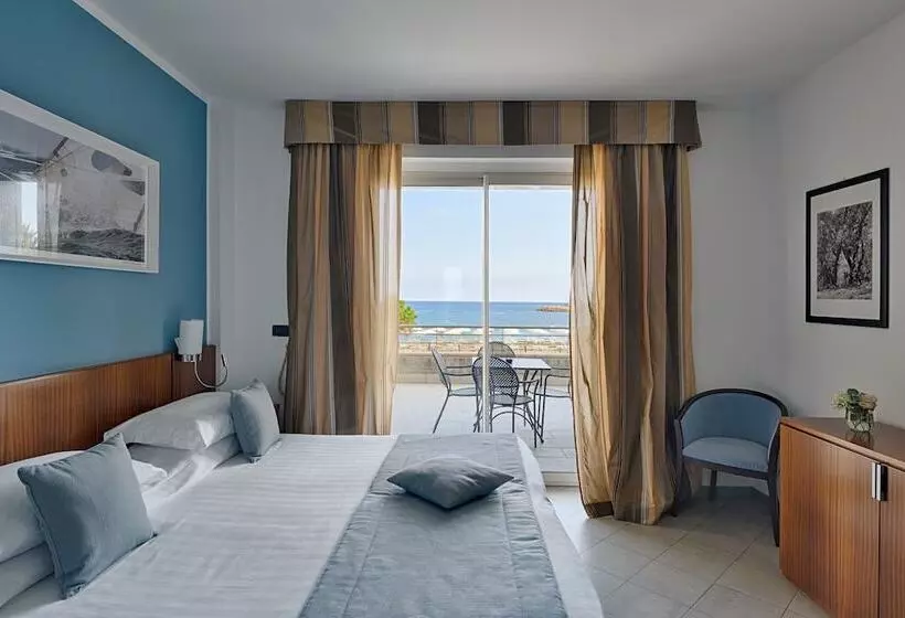 オーシャンビュースイート, Aregai Marina Hotel & Residence